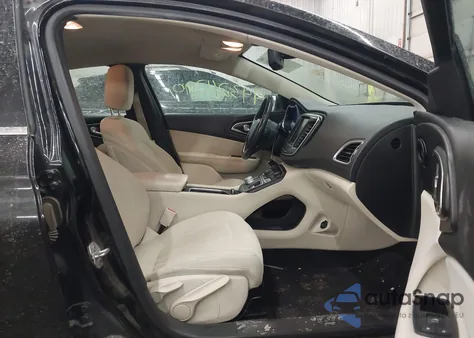 2015 Chrysler 200 Limited z USA, uszkodzony, nr VIN 1C3CCCAB7FN685958